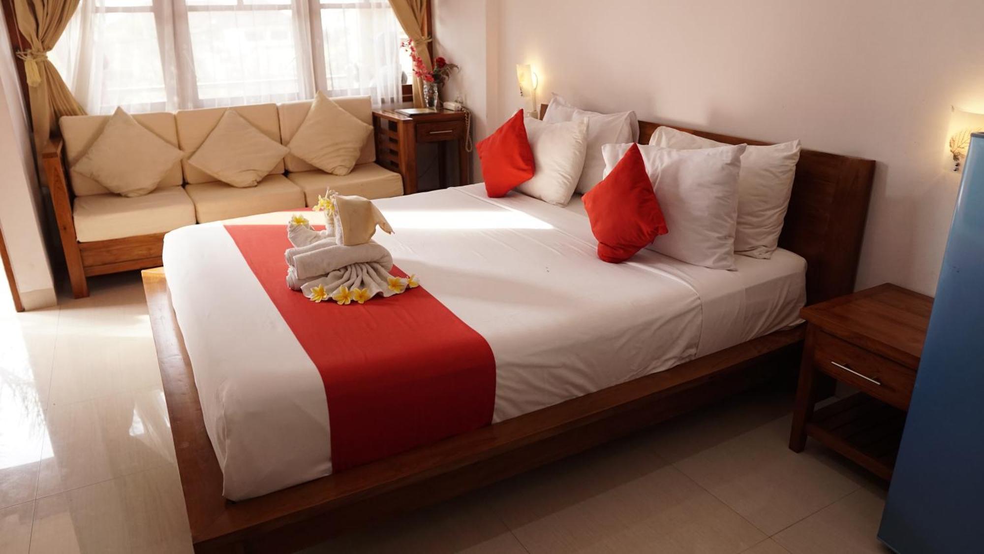 Grand Raka Homestay 러비나 외부 사진