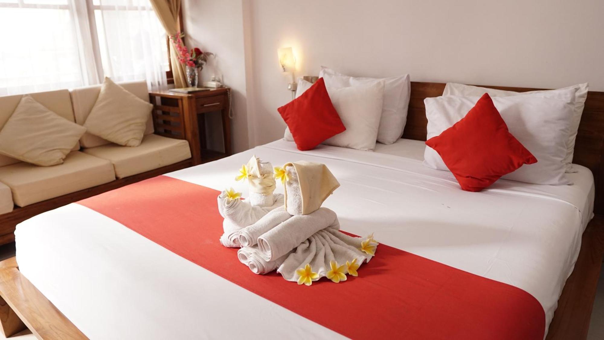 Grand Raka Homestay 러비나 외부 사진