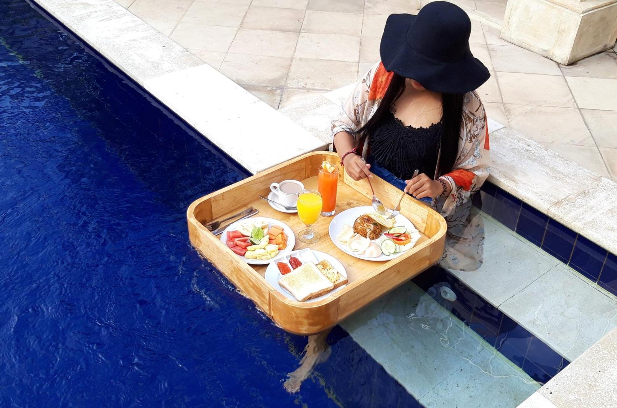 Grand Raka Homestay 러비나 외부 사진